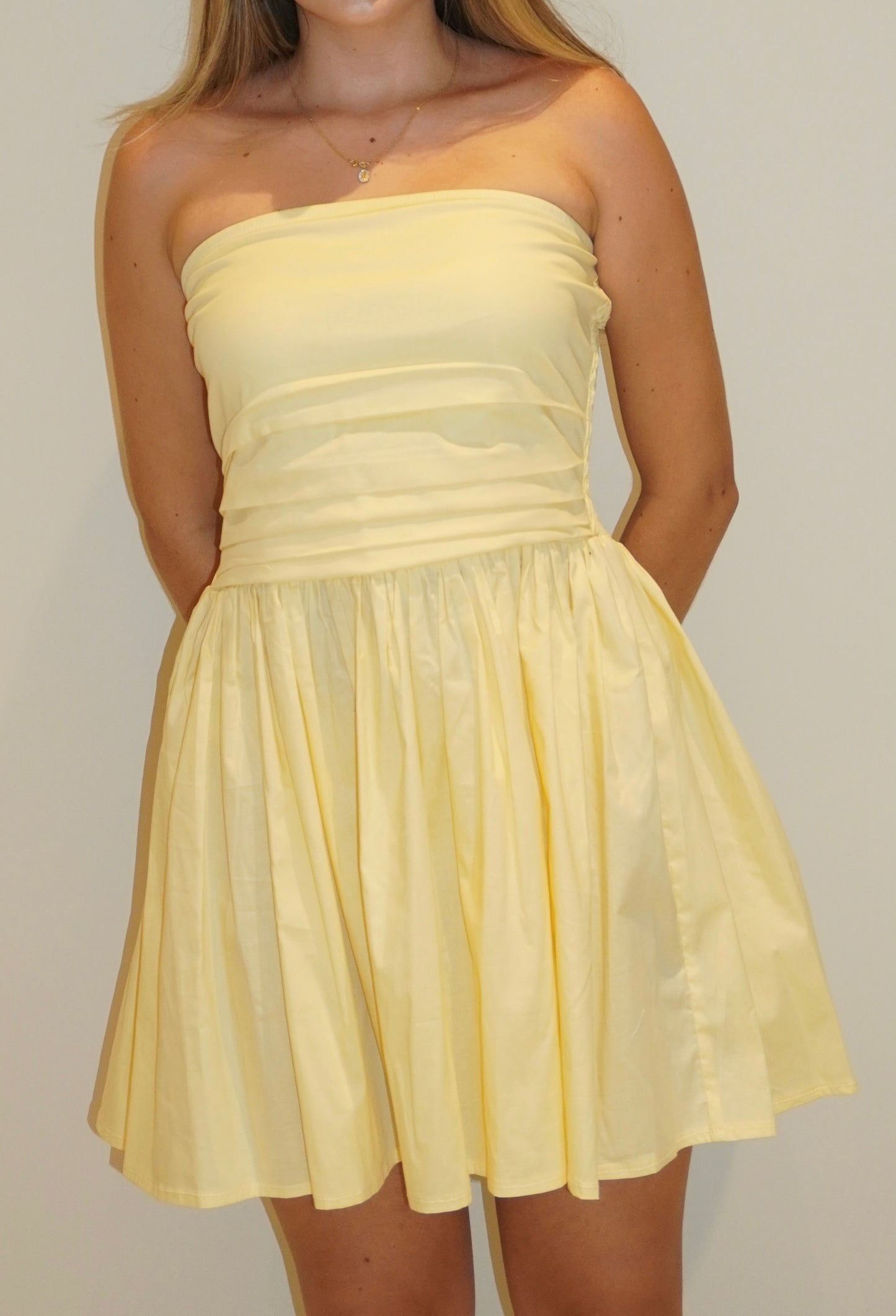 Vestido alma amarillo pastel