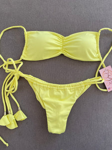 Top mar amarillo pastel