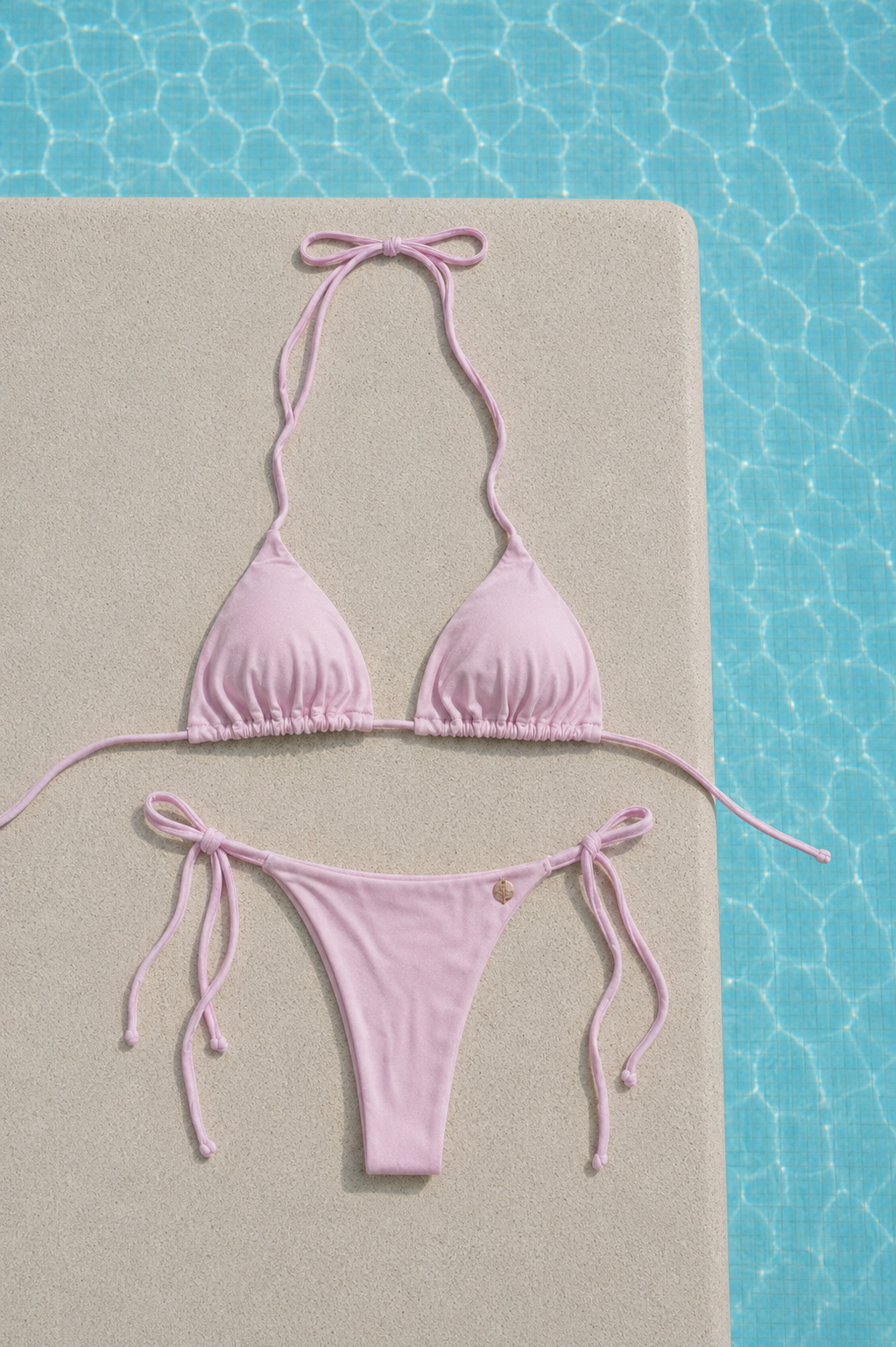 Bikini para bronceo rosado claro satinado