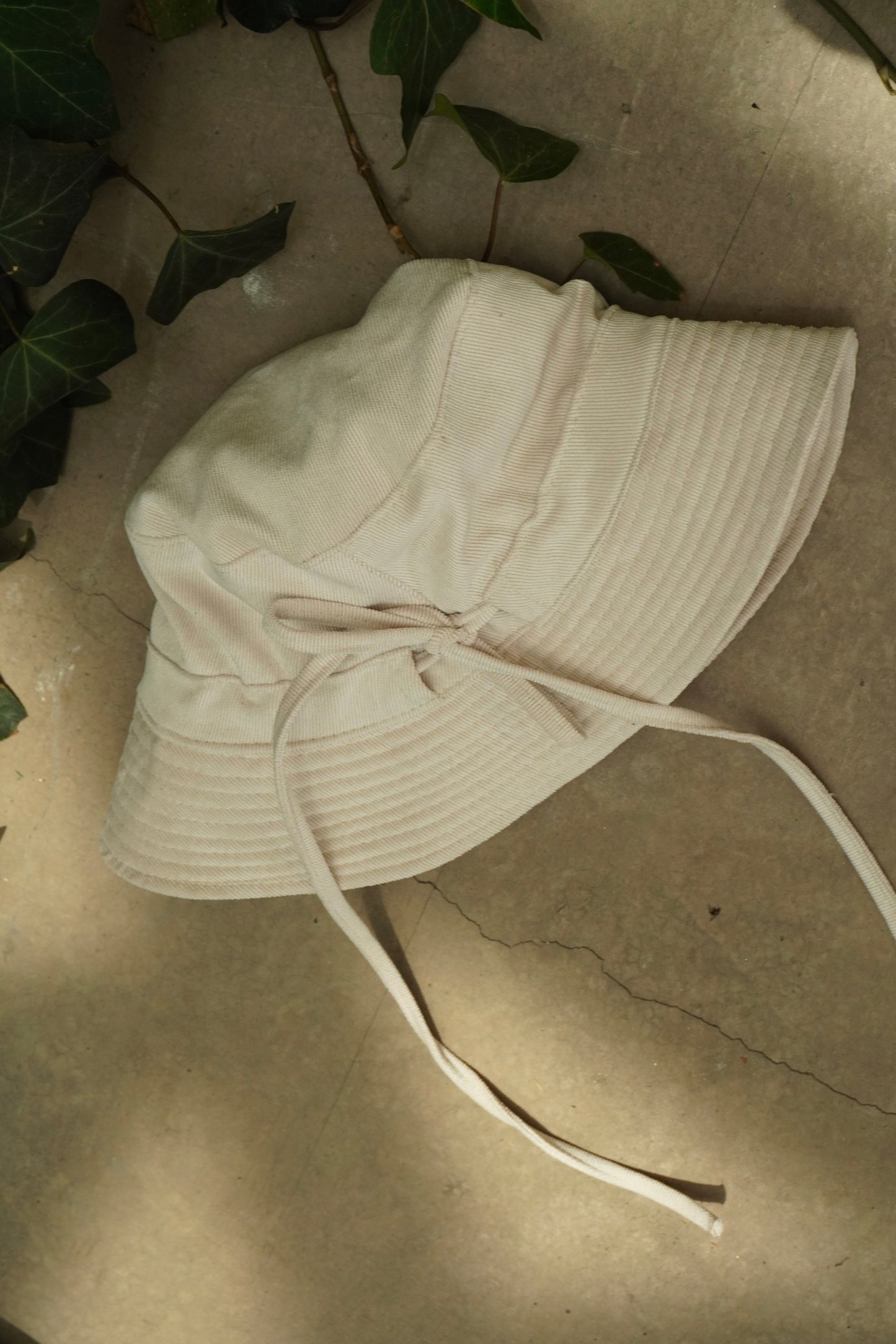 Bucket hat beige ajustable