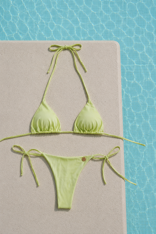 Bikini para bronceo verde claro satinado