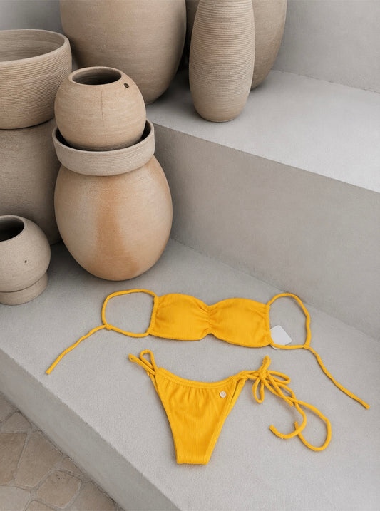 Top Mar amarillo mostaza acanalado